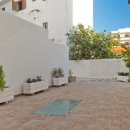 Helios 1 Apartment
