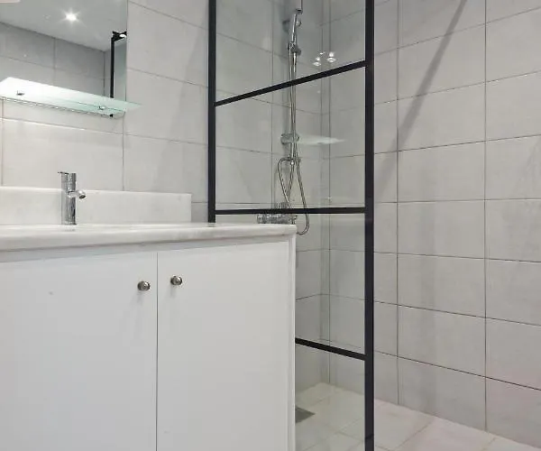 Helios 1 * كارباثوس